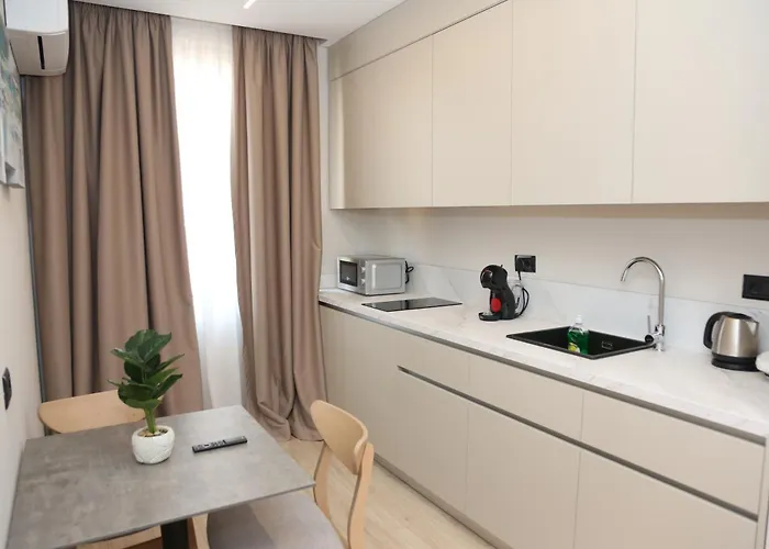 Centre - Cca * Tirana